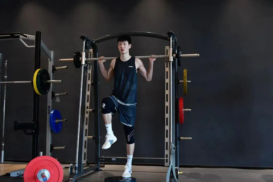 篮球一周训练计划安排表格_0